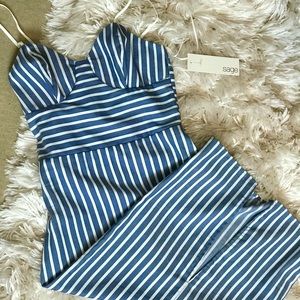 *SOLD*Blue & White fitted dress with zipper detail